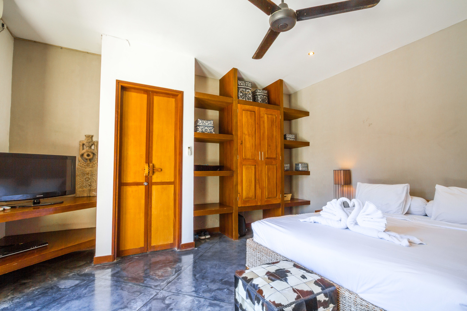 Luxury 5BR Family Villa Near Seminyak, Bali Villa 1167