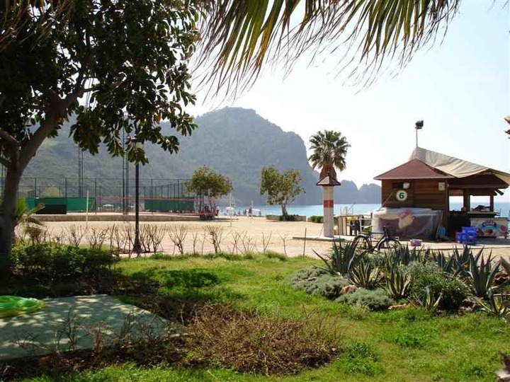 Cleopatra beach