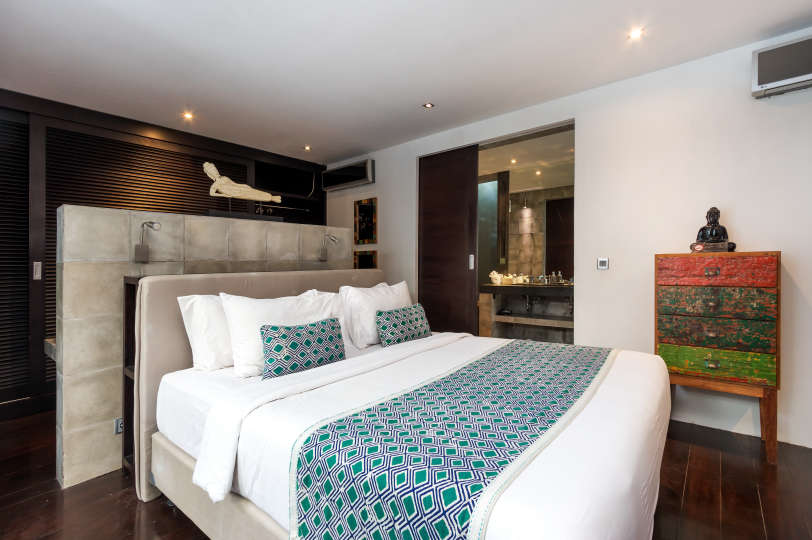 5 Bedroom Holiday Villa in Seminyak with Private Pool, Bali Villa 2001