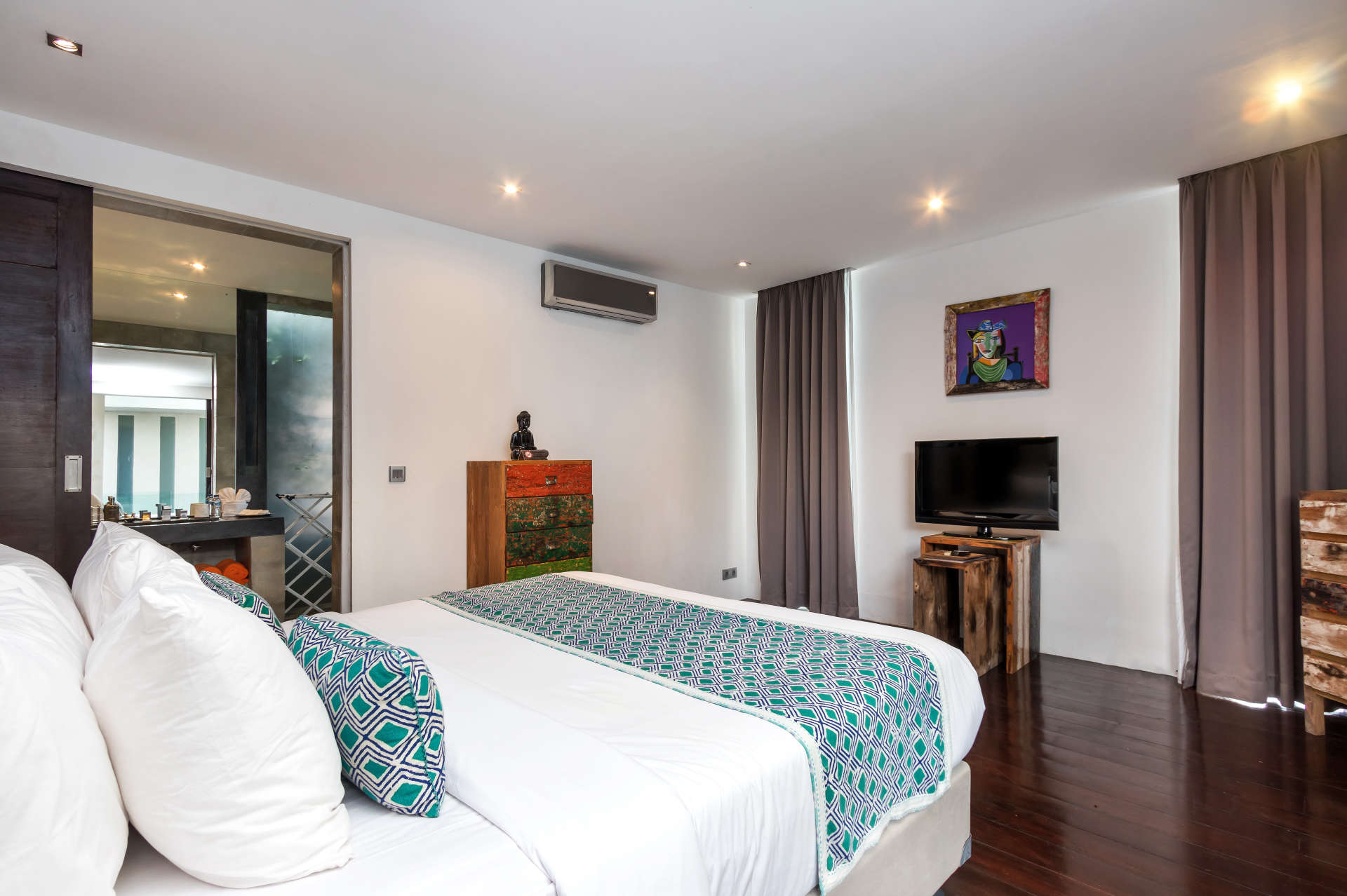 5 Bedroom Holiday Villa in Seminyak with Private Pool, Bali Villa 2001