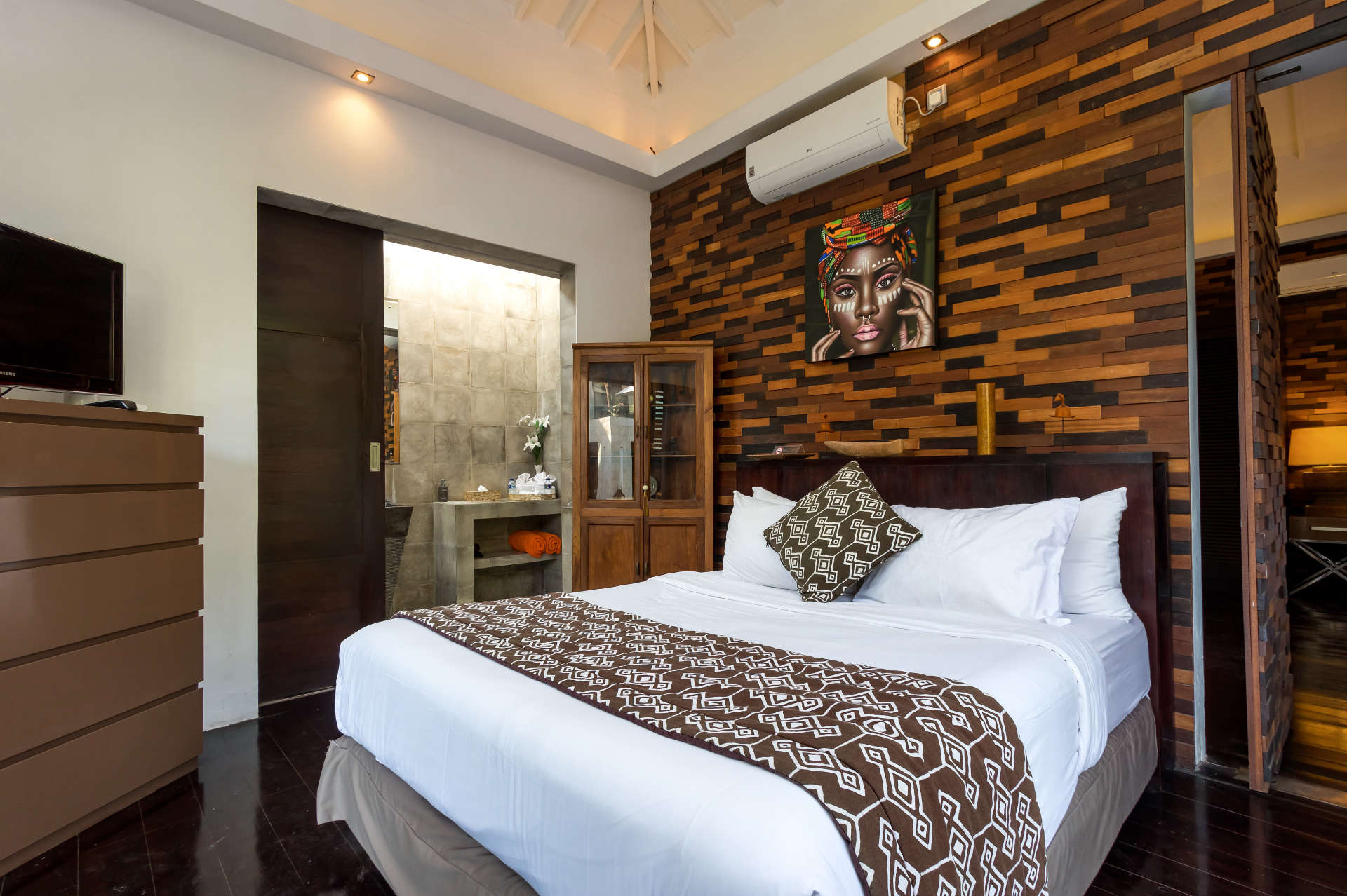 5 Bedroom Holiday Villa in Seminyak with Private Pool, Bali Villa 2001