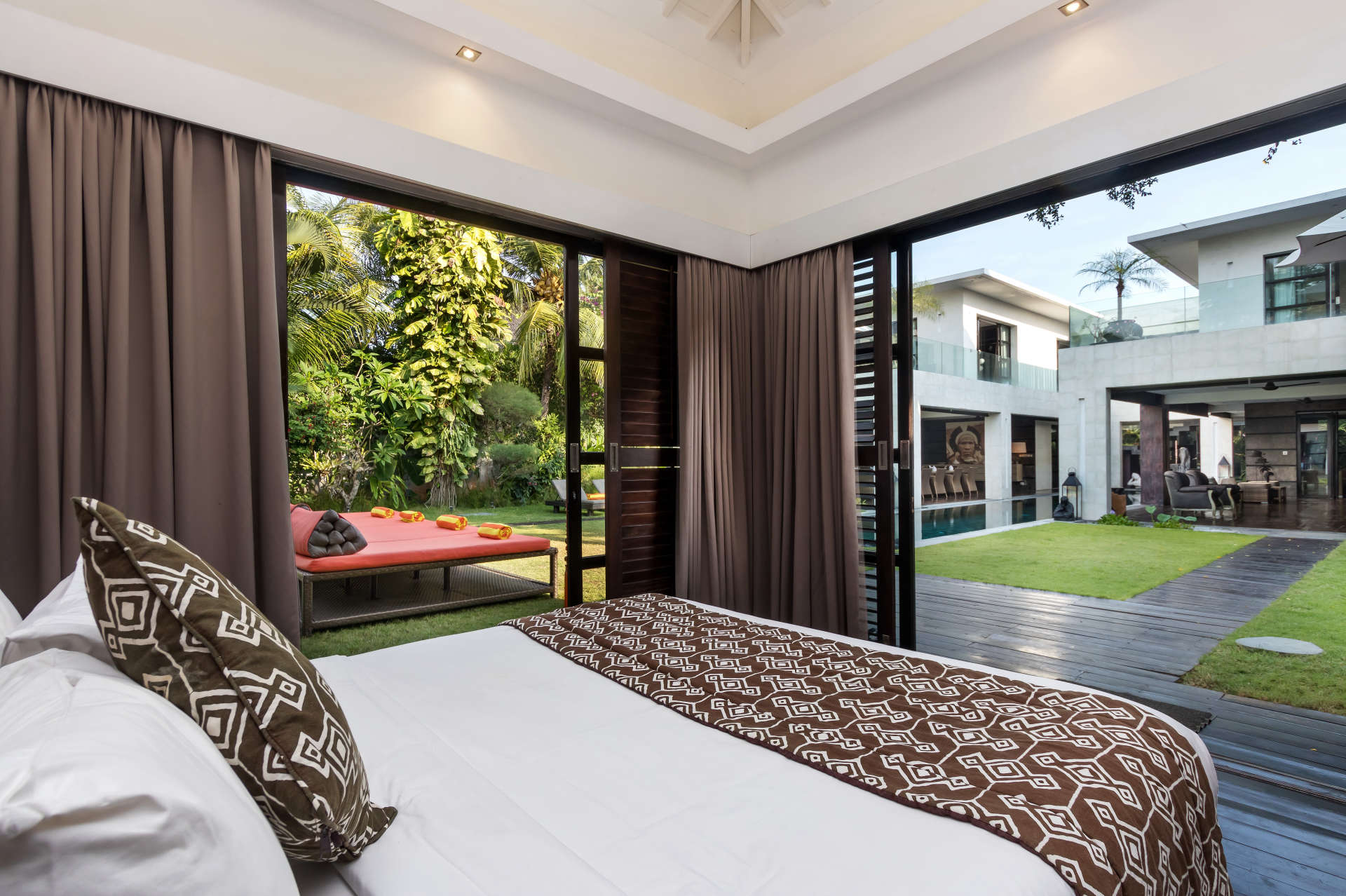 5 Bedroom Holiday Villa in Seminyak with Private Pool, Bali Villa 2001