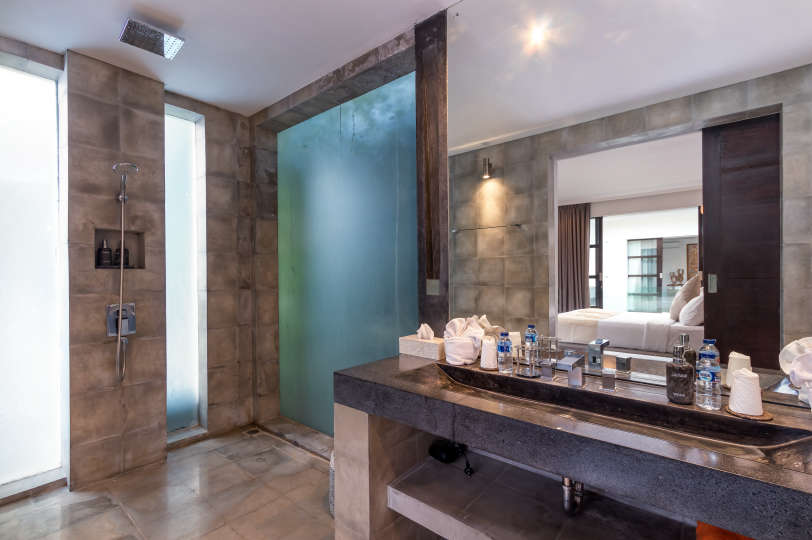 5 Bedroom Holiday Villa in Seminyak with Private Pool, Bali Villa 2001
