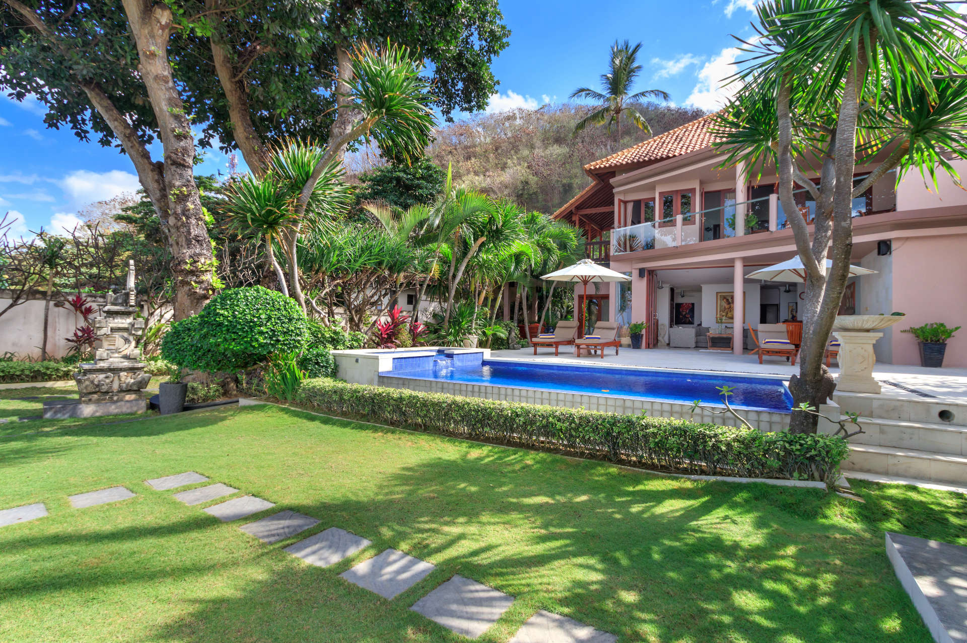 Luxury 5 Star Villa in Bali, Bali Villa 2002