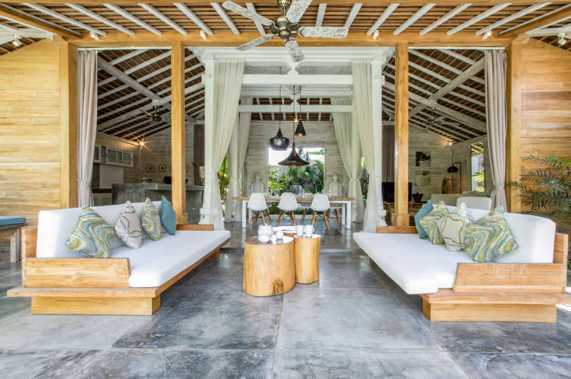 Picture Relaxing Beside Your Private Pool in Kerobokan, Bali Villa 2007
