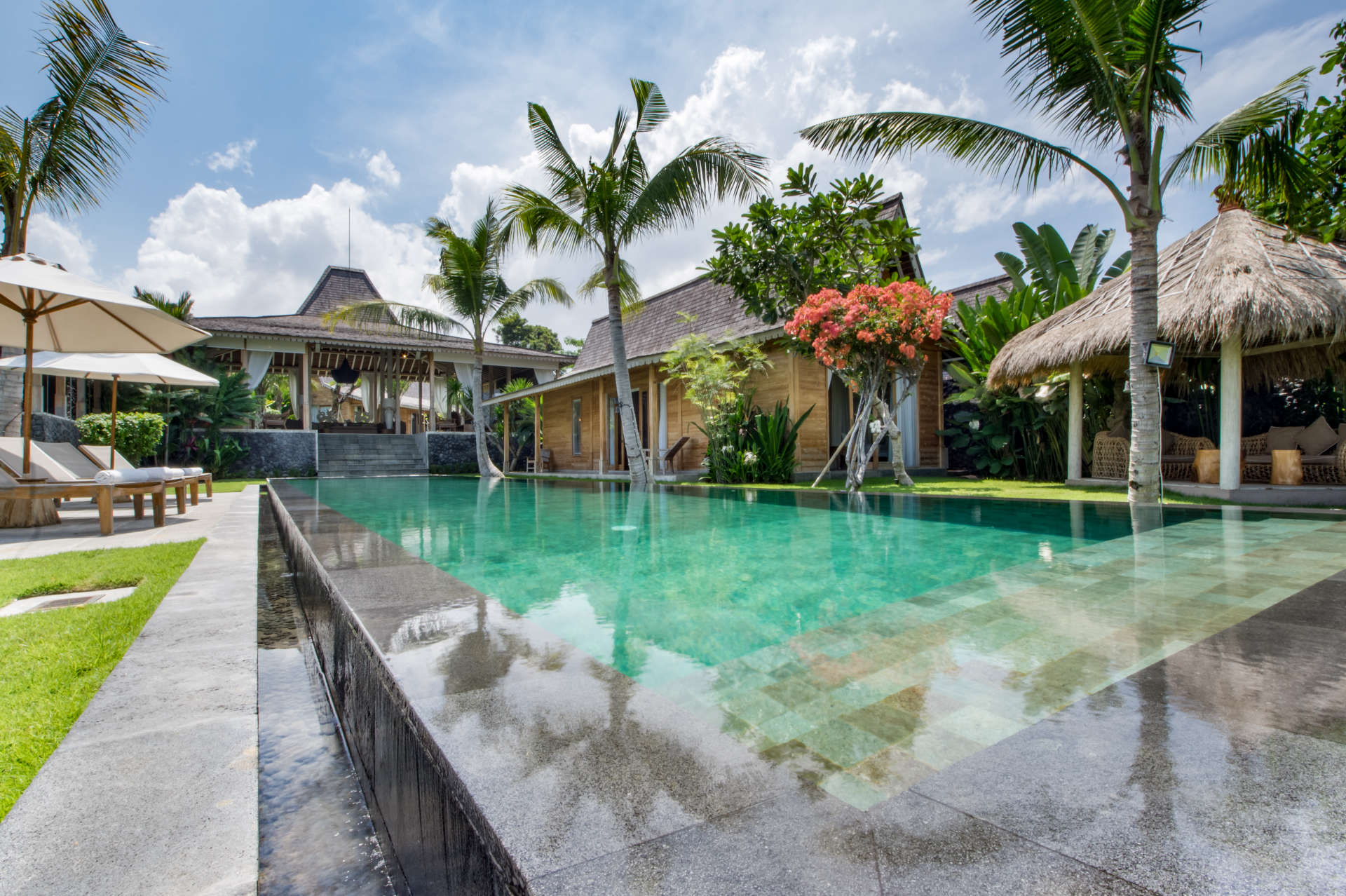 Enjoy a Holiday of a Lifetime Renting Your Own 5 Star Private Villa at the Best Rate in Kerobokan, Villa Bali 2008