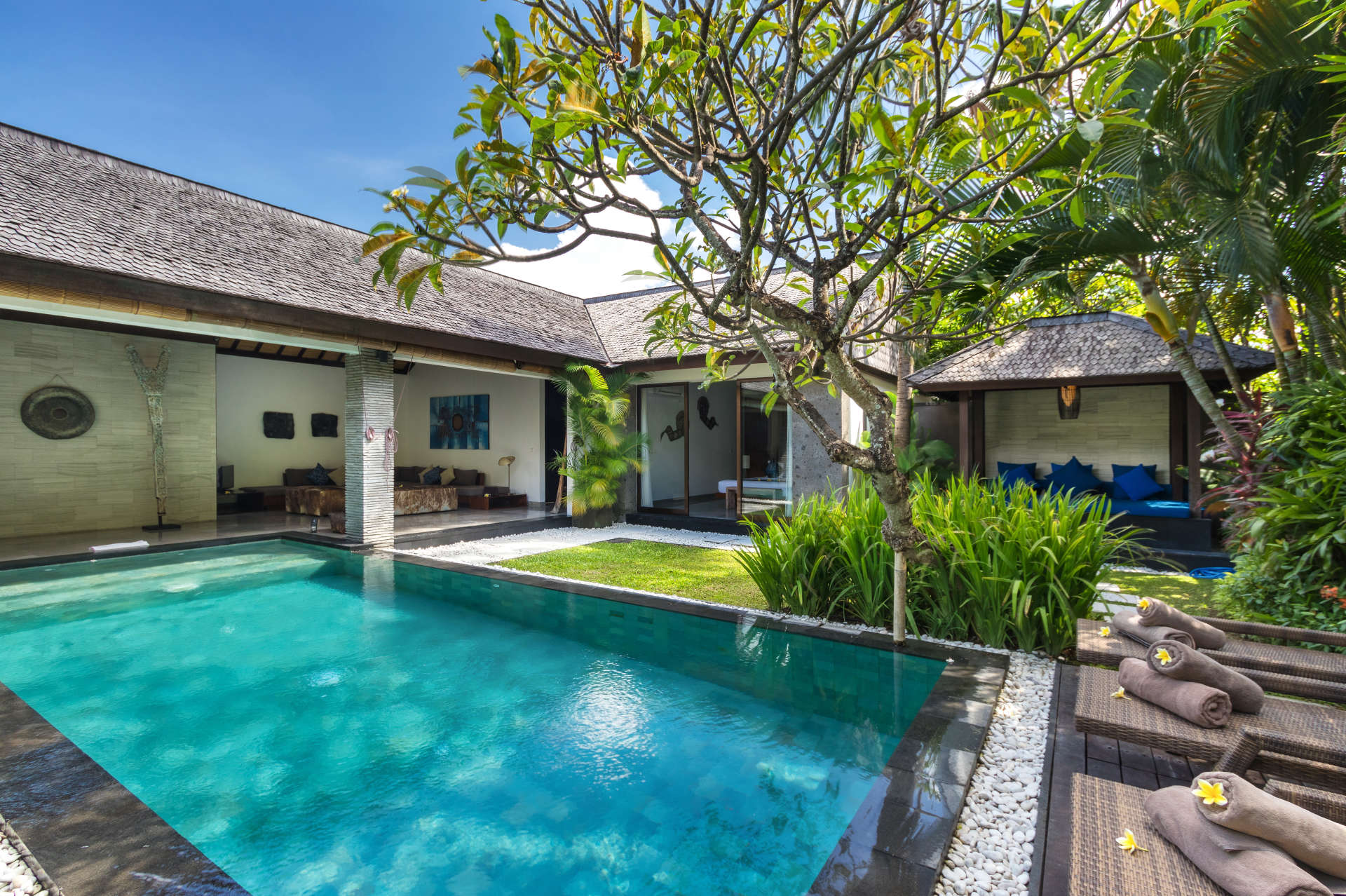 Beautiful 5 Star Holiday Villa in a Prime Location in Seminyak, Book Early to Secure Your Dates, Villa Bali 2016
