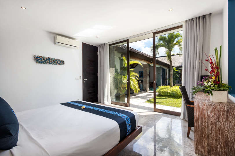 Beautiful 5 Star Holiday Villa in a Prime Location in Seminyak, Book Early to Secure Your Dates, Villa Bali 2016