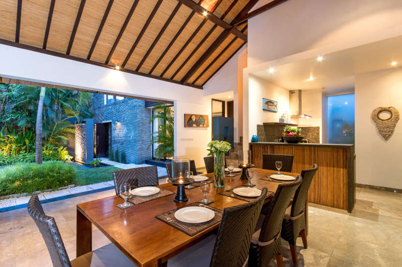 Beautiful 5 Star Holiday Villa in a Prime Location in Seminyak, Book Early to Secure Your Dates, Villa Bali 2016