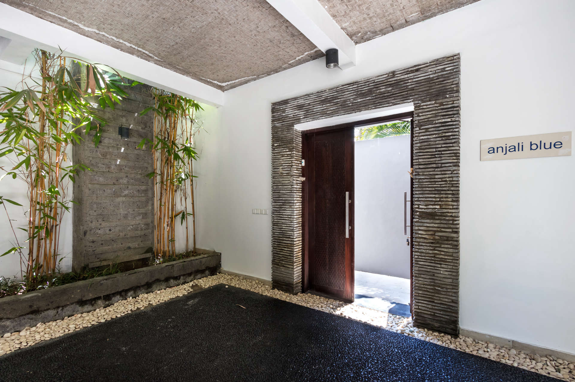 Beautiful 5 Star Holiday Villa in a Prime Location in Seminyak, Book Early to Secure Your Dates, Villa Bali 2016