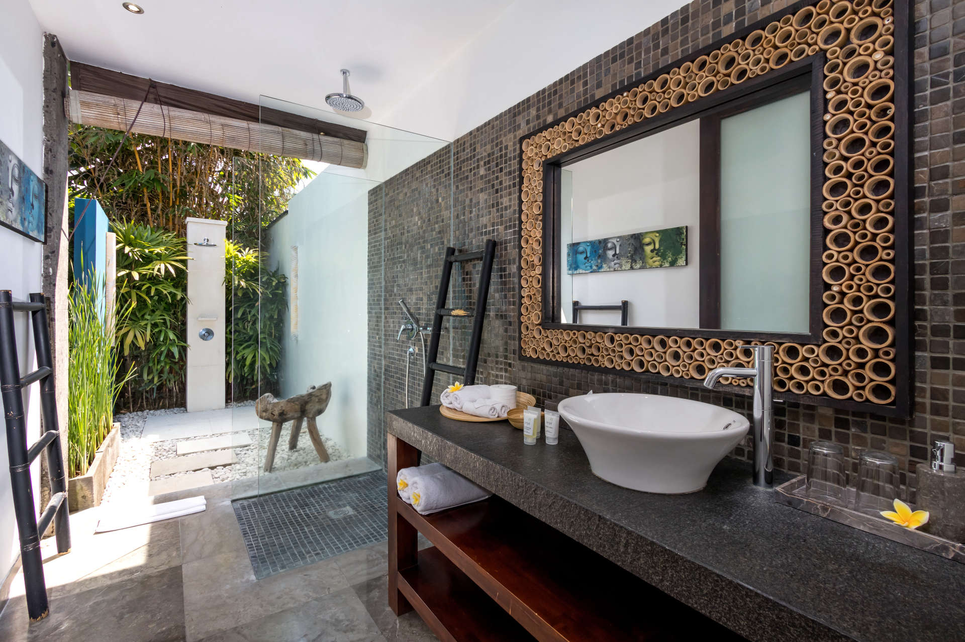 Beautiful 5 Star Holiday Villa in a Prime Location in Seminyak, Book Early to Secure Your Dates, Villa Bali 2016