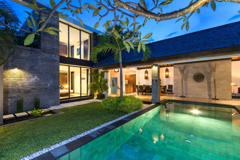 Beautiful 5 Star Holiday Villa in a Prime Location in Seminyak, Book Early to Secure Your Dates, Villa Bali 2016