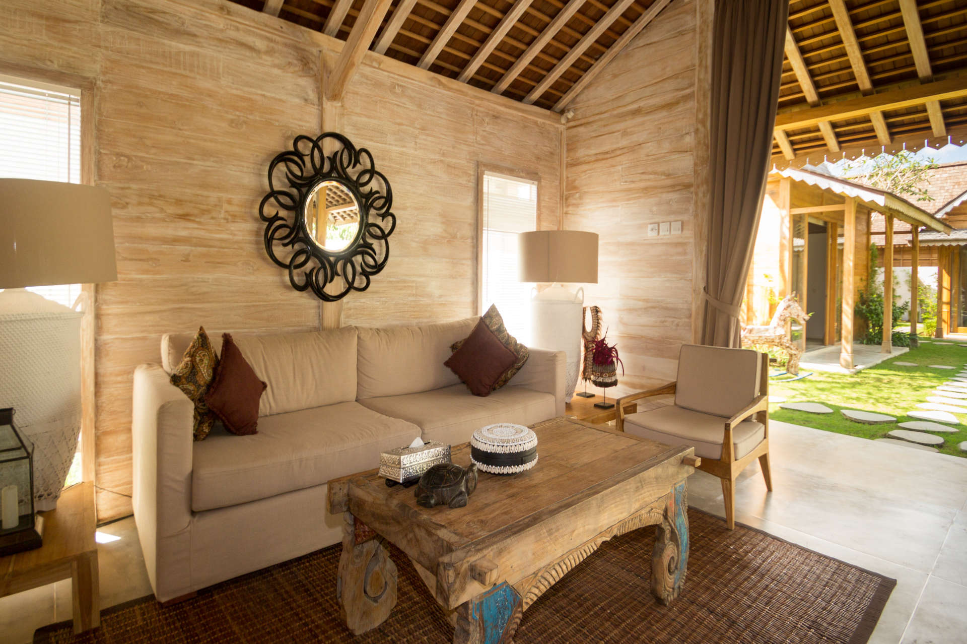 The Complete Guide to Renting Your Exclusive Holiday Villa in Kerobokan with Private Pool and Fully Staffed, Villa Bali 2019