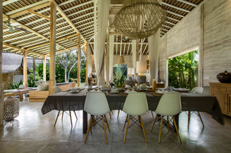 Luxury 5 Bedroom Villa with Private Pool, Bali Villa 2022