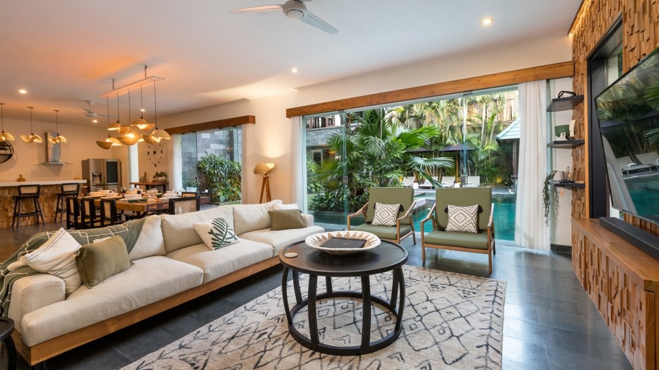 Rent a Luxury Villa in Bali Close to the Beach, Bali Villa 2024