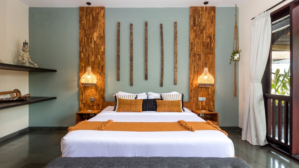 Rent a Luxury Villa in Bali Close to the Beach, Bali Villa 2024