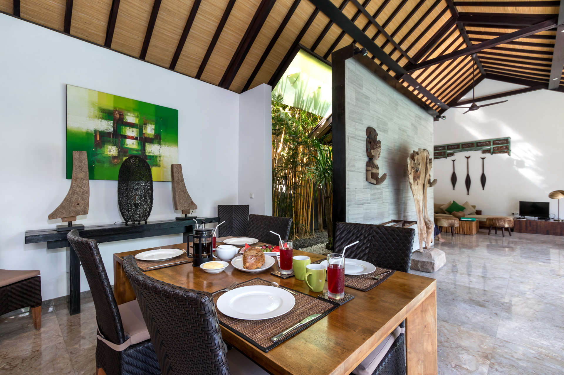 Beautiful 5 Star Holiday Villa in a Prime Location in Seminyak, Book Early to Secure Your Dates, Villa Bali 2026