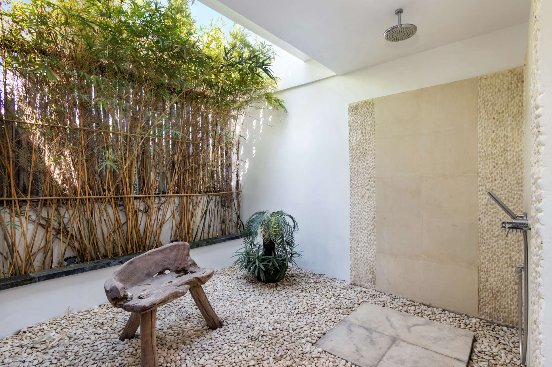Beautiful 5 Star Holiday Villa in a Prime Location in Seminyak, Book Early to Secure Your Dates, Villa Bali 2026