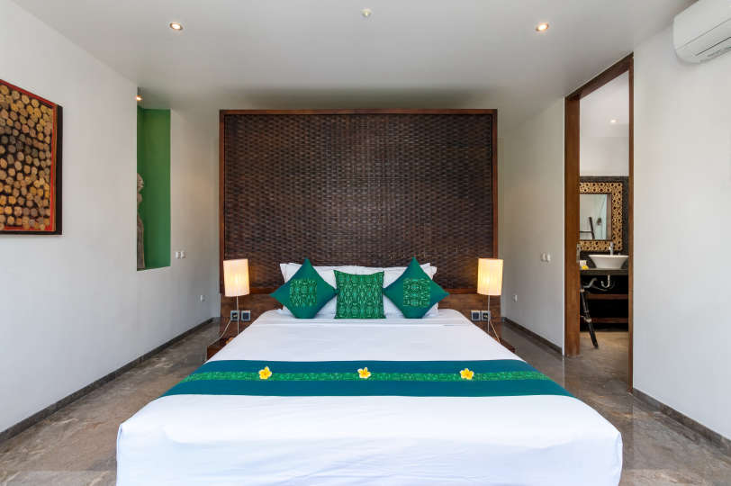 Beautiful 5 Star Holiday Villa in a Prime Location in Seminyak, Book Early to Secure Your Dates, Villa Bali 2026