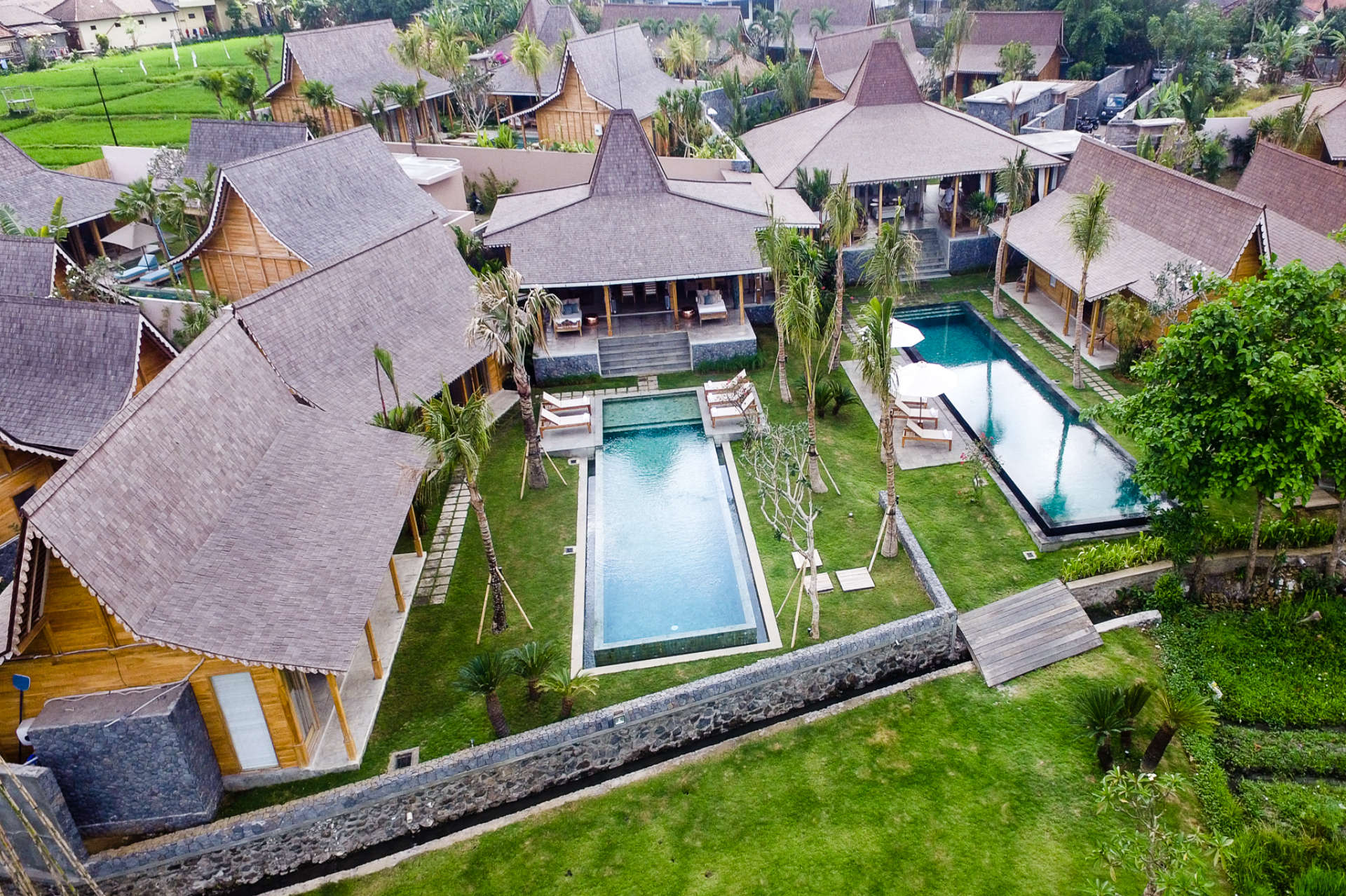 Luxury 12 Bedroom Villa with Private Pool, Bali Villa 2027