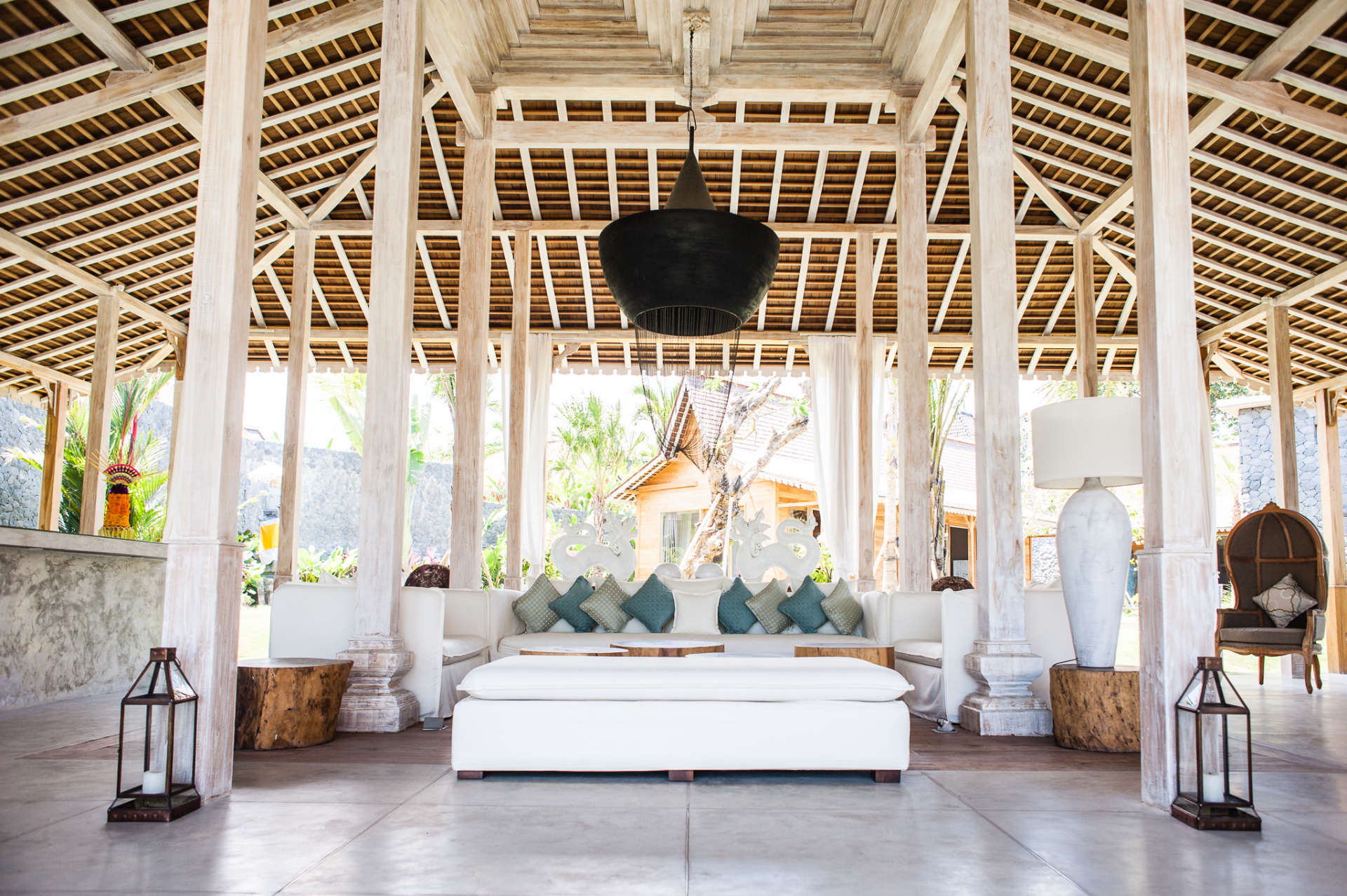 Luxury 12 Bedroom Villa with Private Pool, Bali Villa 2027