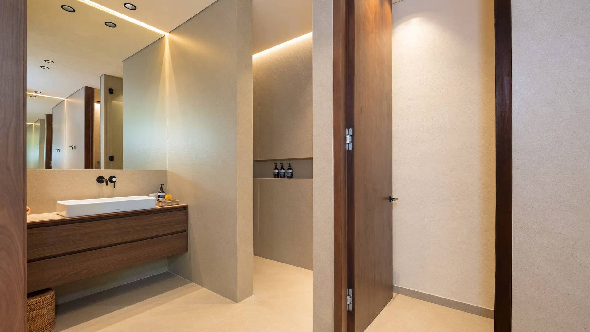 Elegant Berawa Retreat, Bali Villa 2029