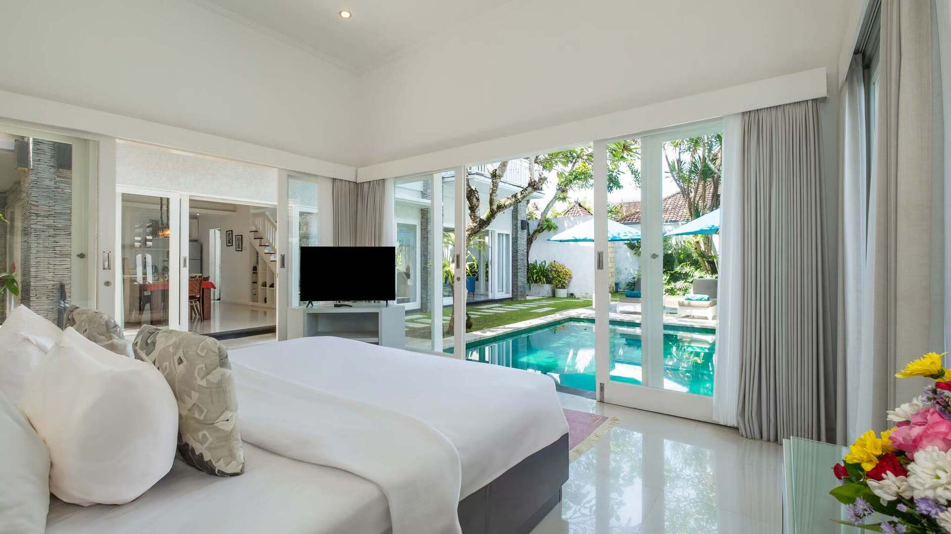 Chic Seminyak Escape, Bali Villa 2030
