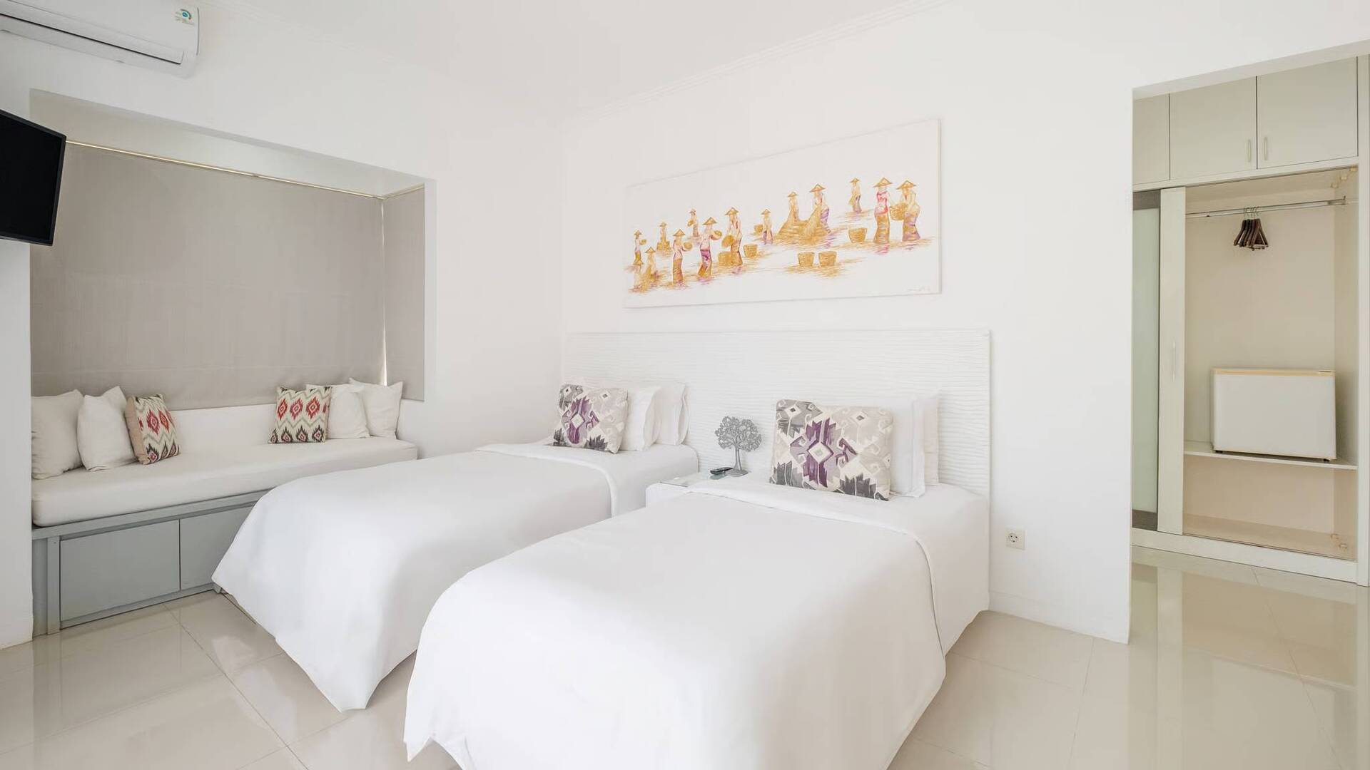 Chic Seminyak Escape, Bali Villa 2030