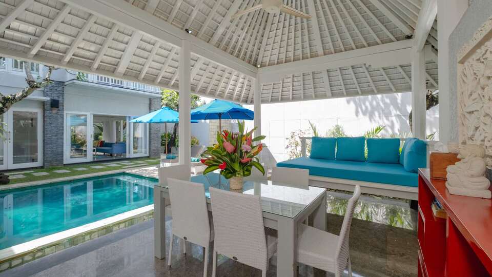 Chic Seminyak Escape, Bali Villa 2030