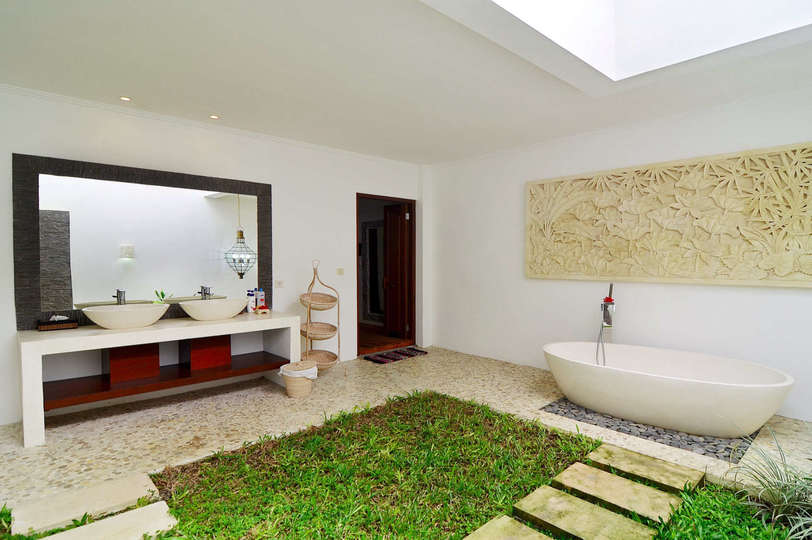 Your Holiday in a Luxury 5 Star Villa in Ubud, Bali Villa 2032