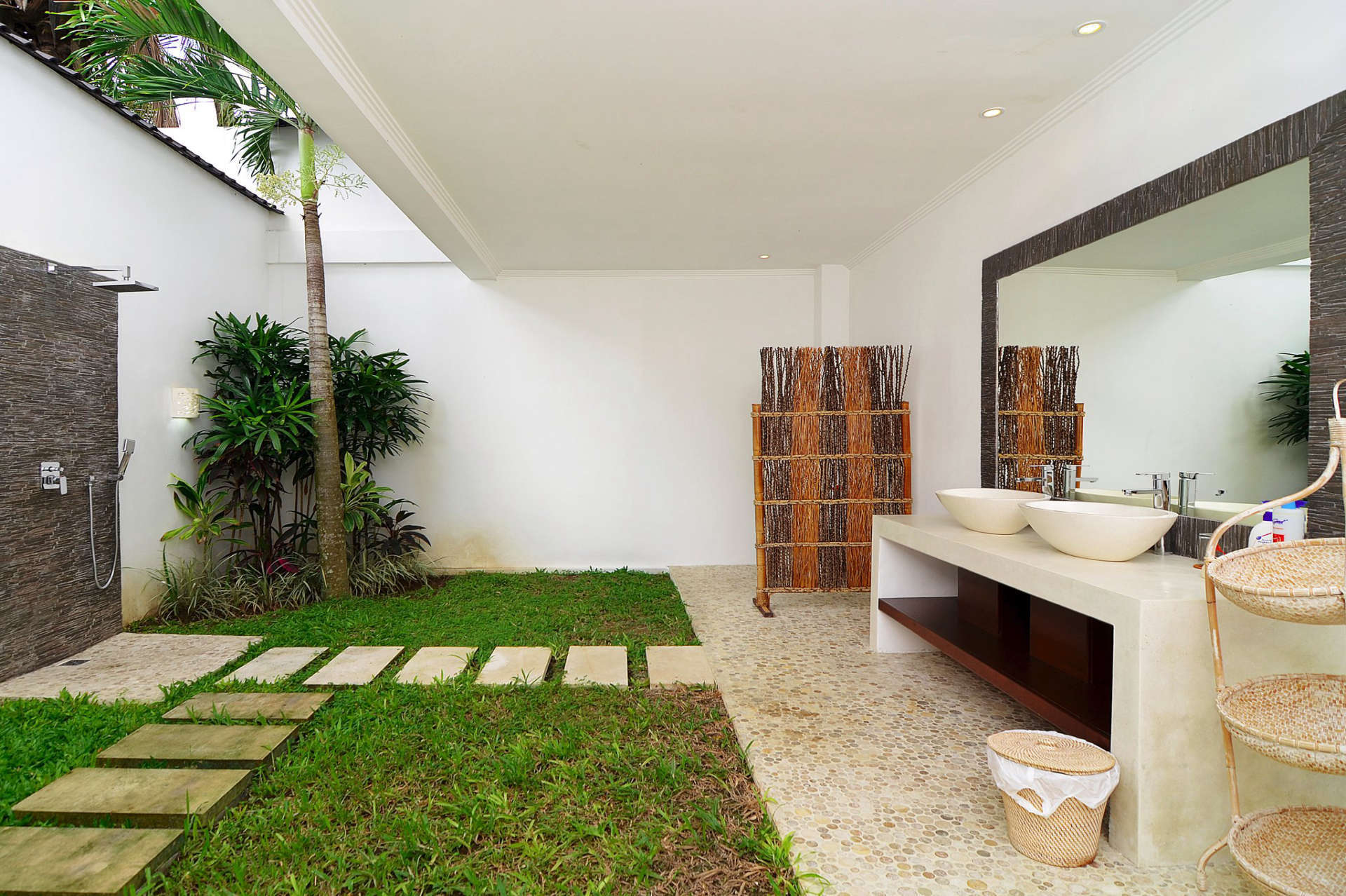Your Holiday in a Luxury 5 Star Villa in Ubud, Bali Villa 2032