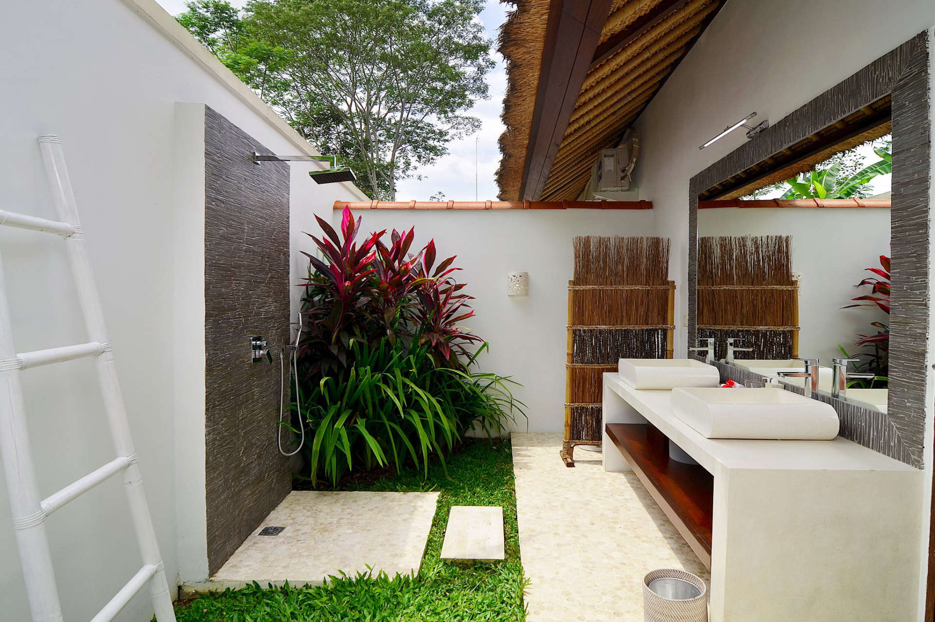 Your Holiday in a Luxury 5 Star Villa in Ubud, Bali Villa 2032