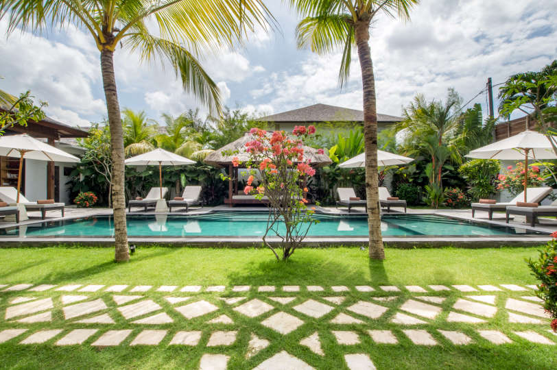 Rent Your Dream Holiday Villa with Private Pool in Seminyak’s most Exclusive Neighbourhood, Villa Bali 2034
