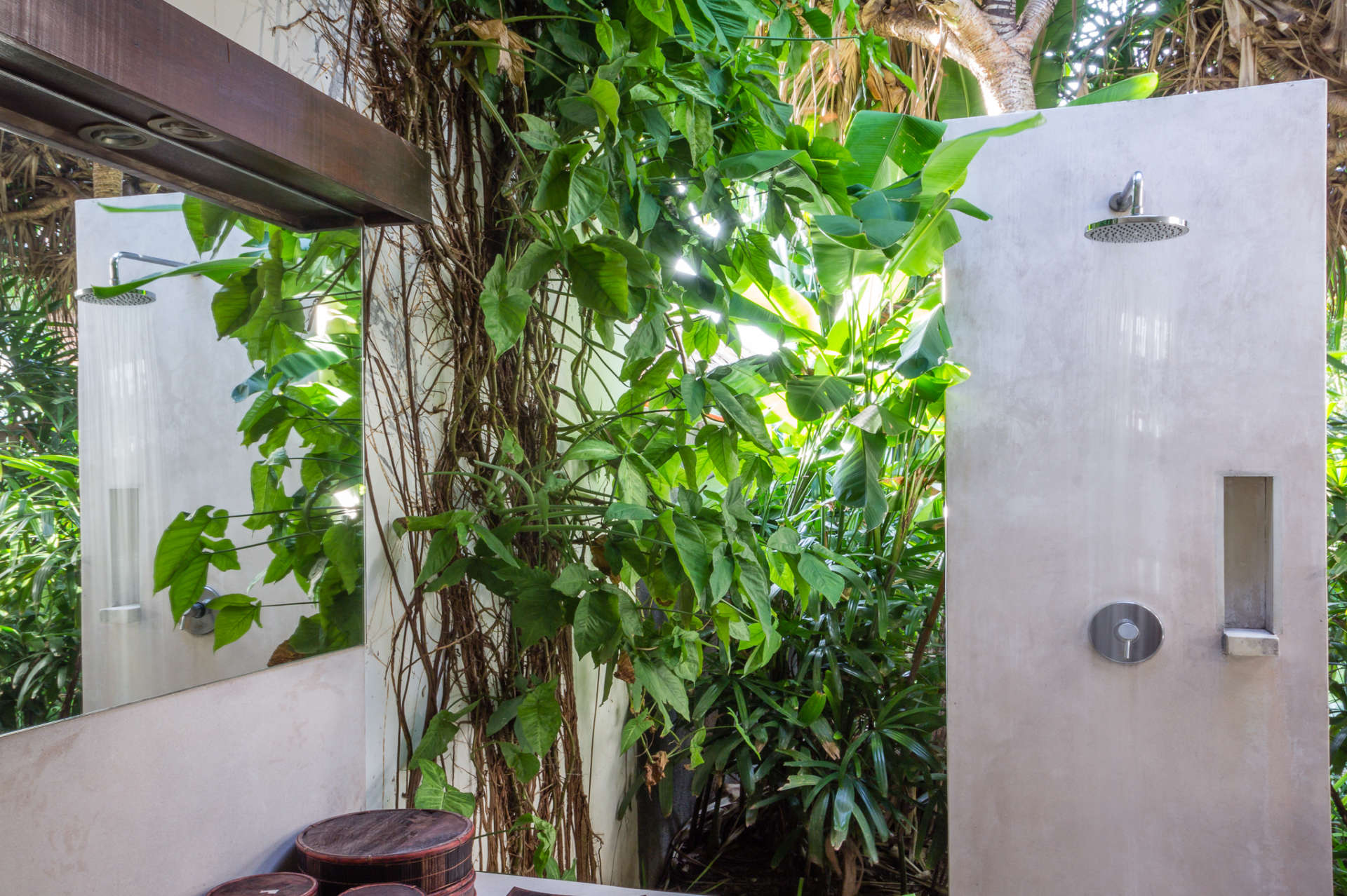 Rent a Luxury Villa in Bali Close to the Beach, Bali Villa 2035