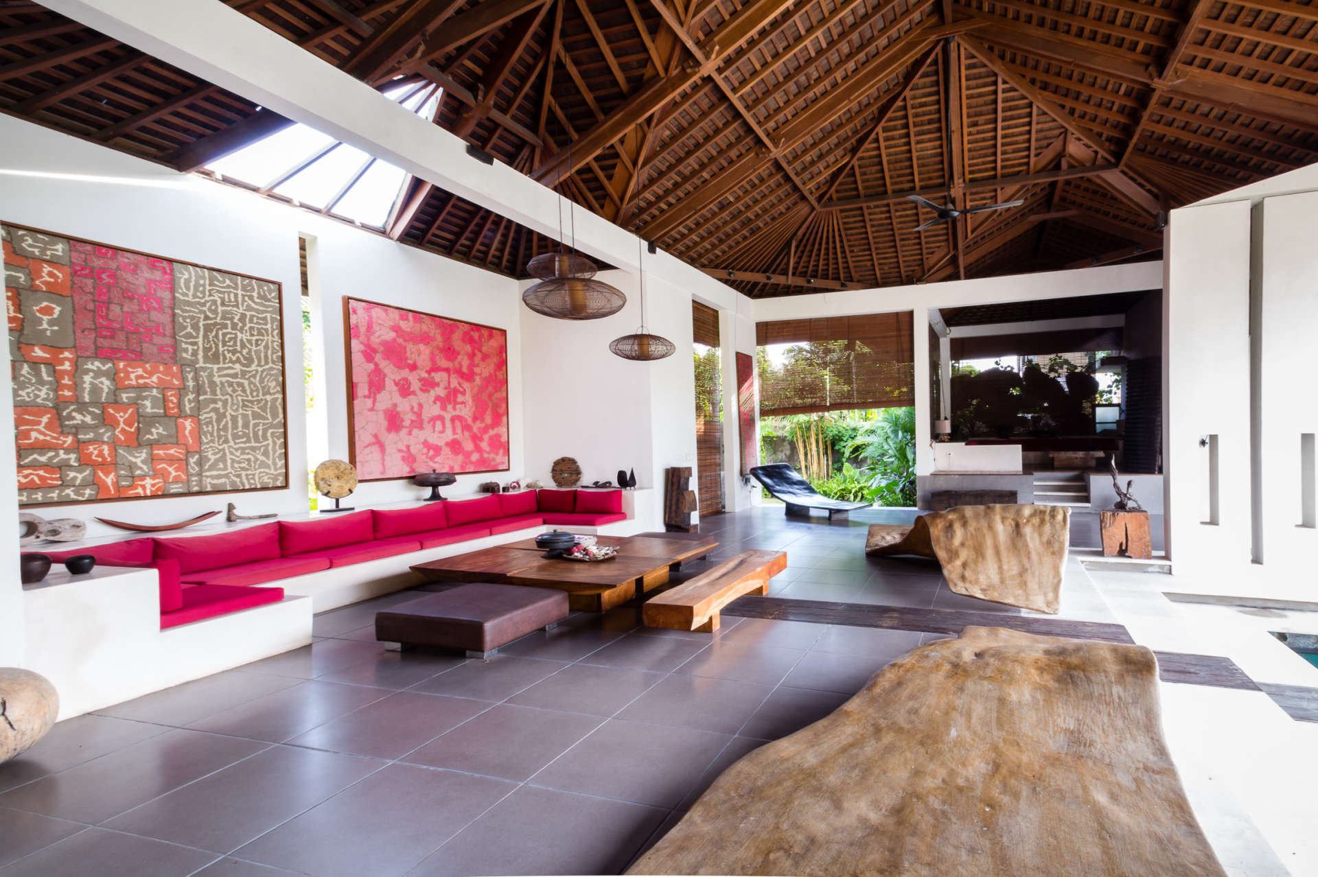 Rent a Luxury Villa in Bali Close to the Beach, Bali Villa 2035