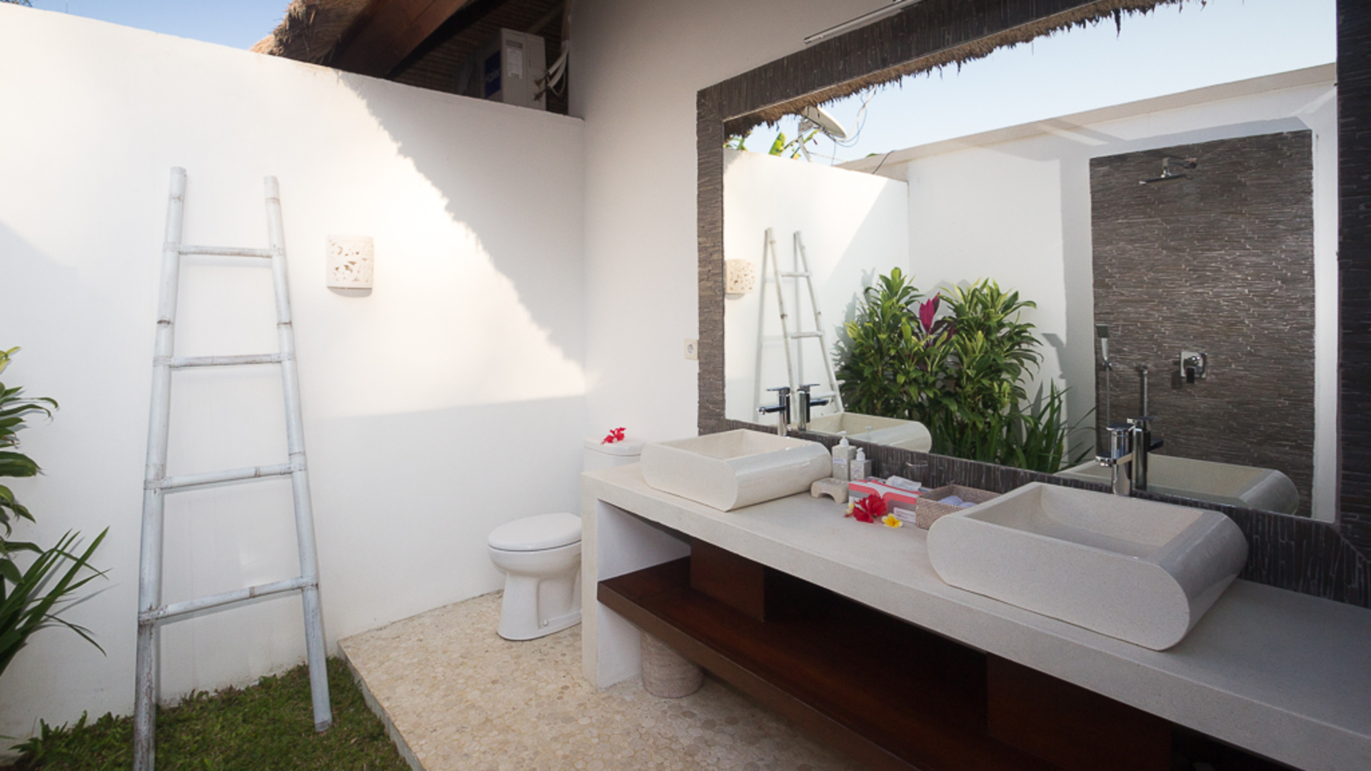 Beautiful 5 Star Holiday Villa in a Prime Location in Ubud, Book Early to Secure Your Dates, Villa Bali 2036