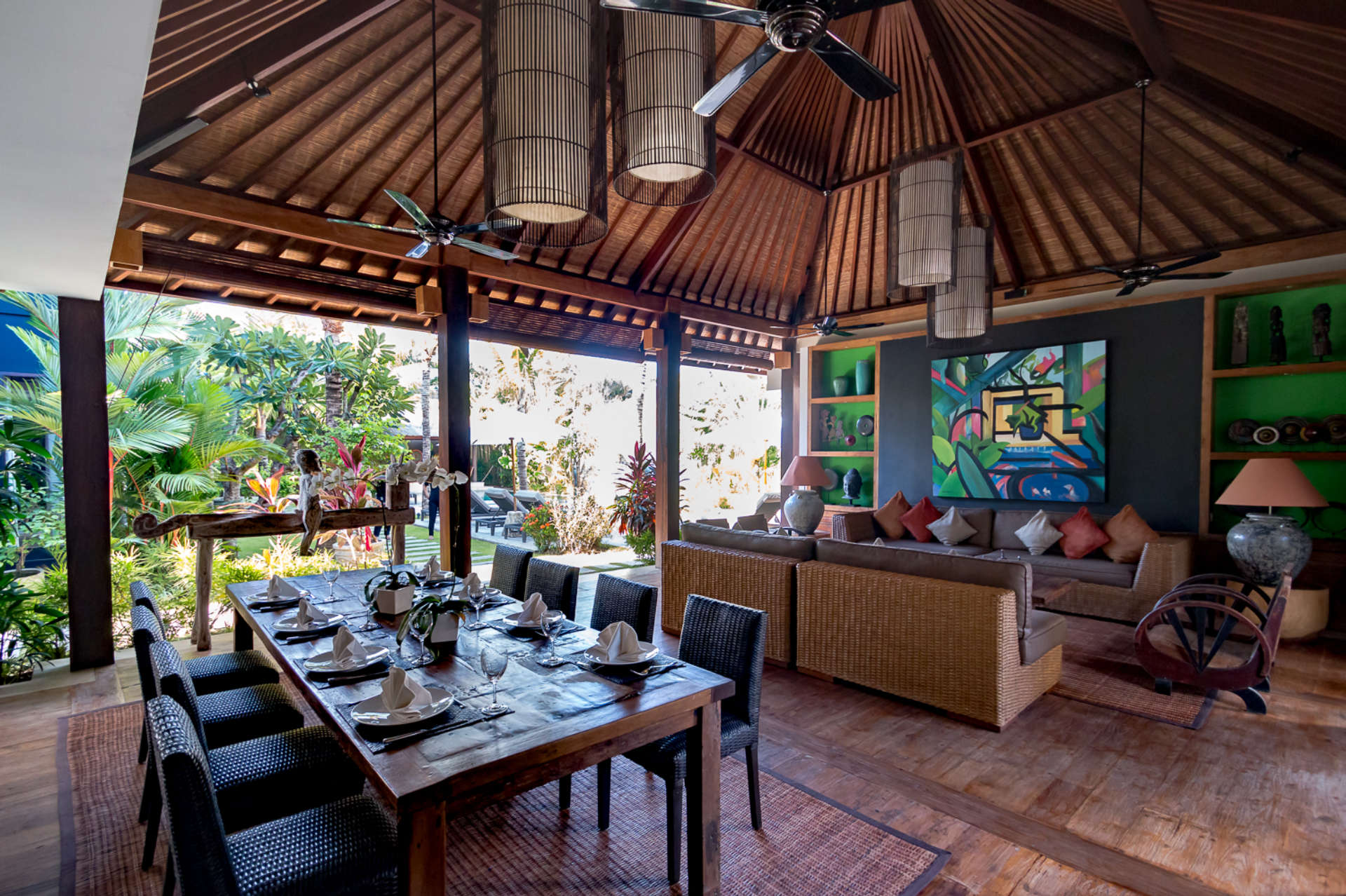How to Rent Your Own Private Luxury Holiday Villa in Seminyak for Less than Basic Hotel, Villa Bali 2040