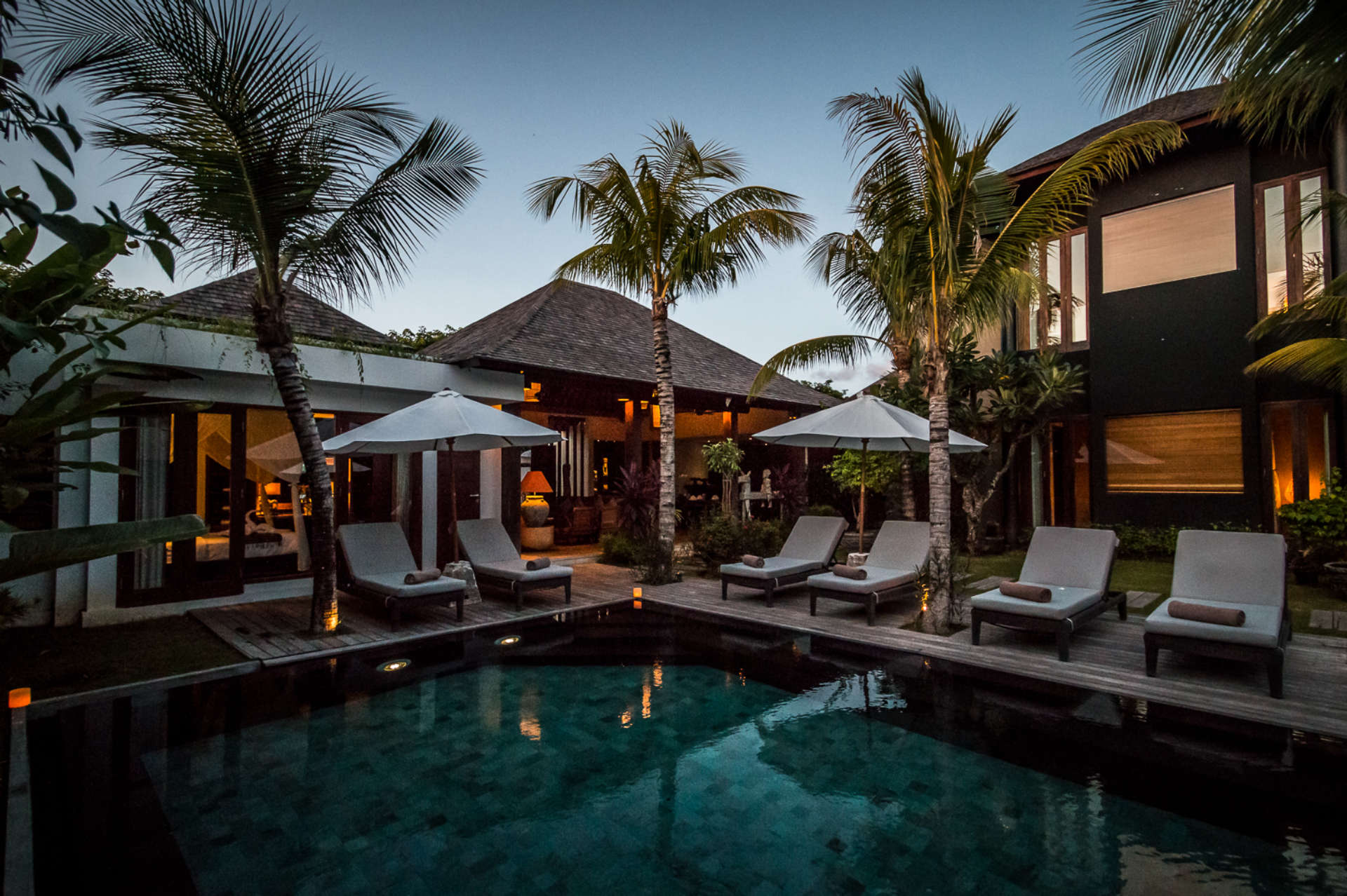 How to Rent Your Own Private Luxury Holiday Villa in Seminyak for Less than Basic Hotel, Villa Bali 2040