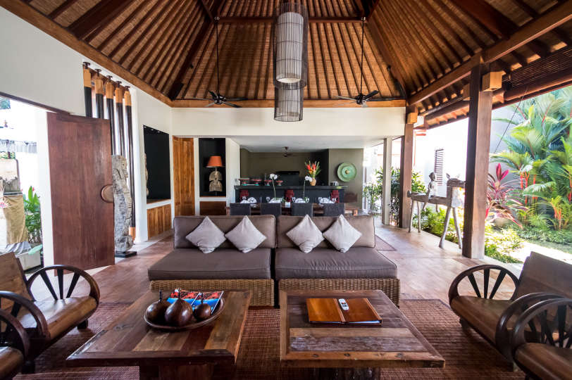 How to Rent Your Own Private Luxury Holiday Villa in Seminyak for Less than Basic Hotel, Villa Bali 2040