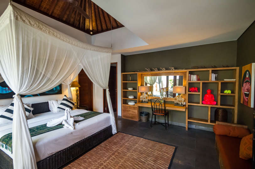 How to Rent Your Own Private Luxury Holiday Villa in Seminyak for Less than Basic Hotel, Villa Bali 2040