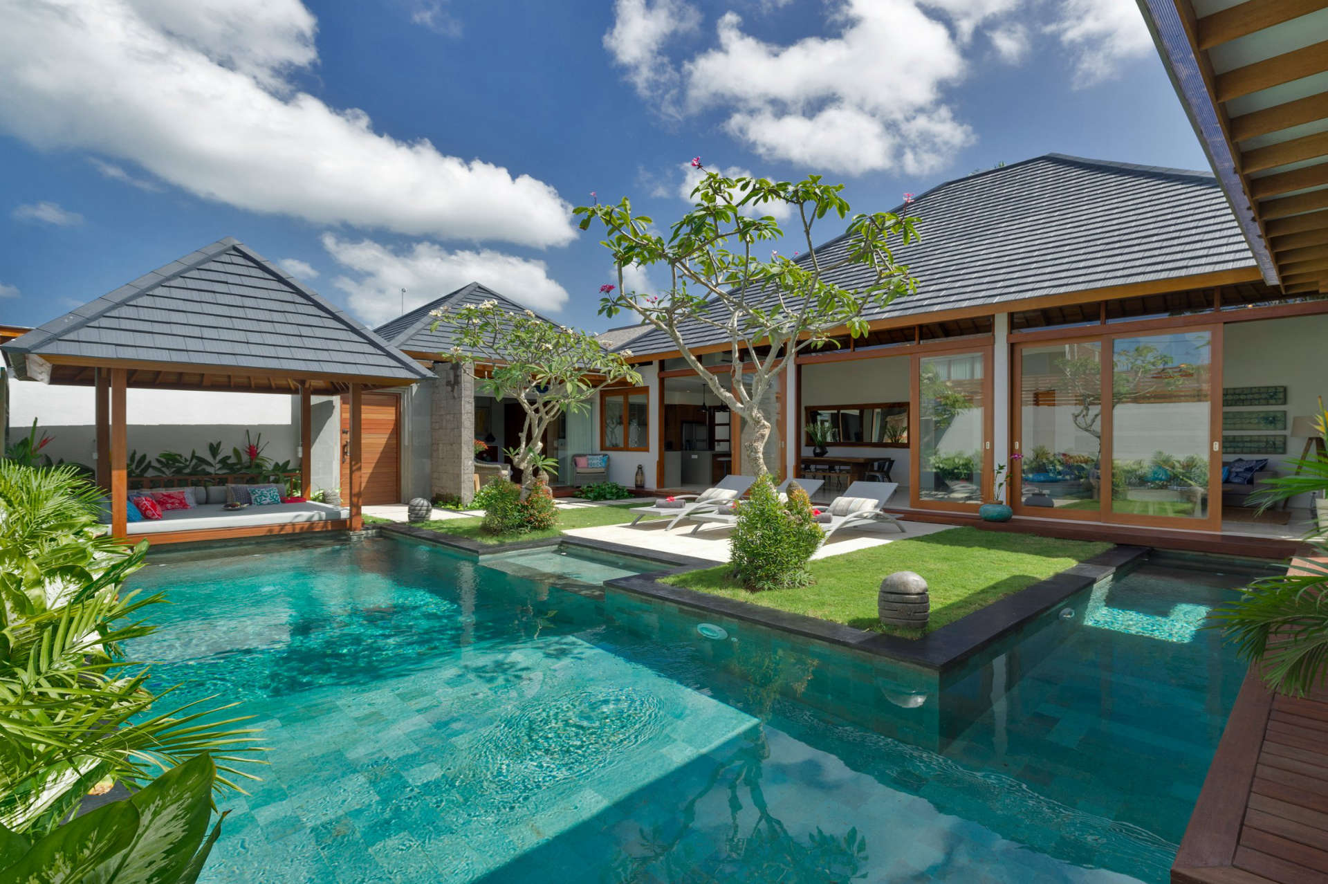 Imagine Your Family Renting a Luxury Holiday Villa Close to Seminyak’s Main Attractions, Villa Bali 2043