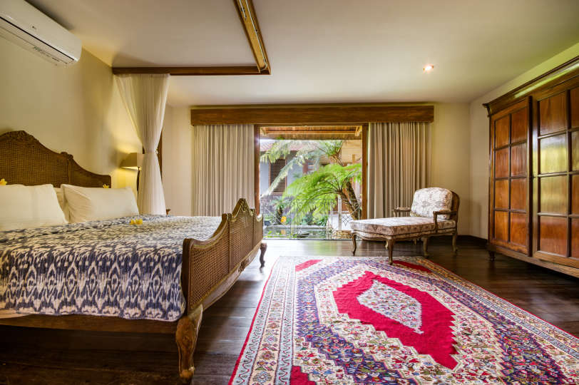 5 Star Villa in Bali, Minutes from the Beach, Bali Villa 2045