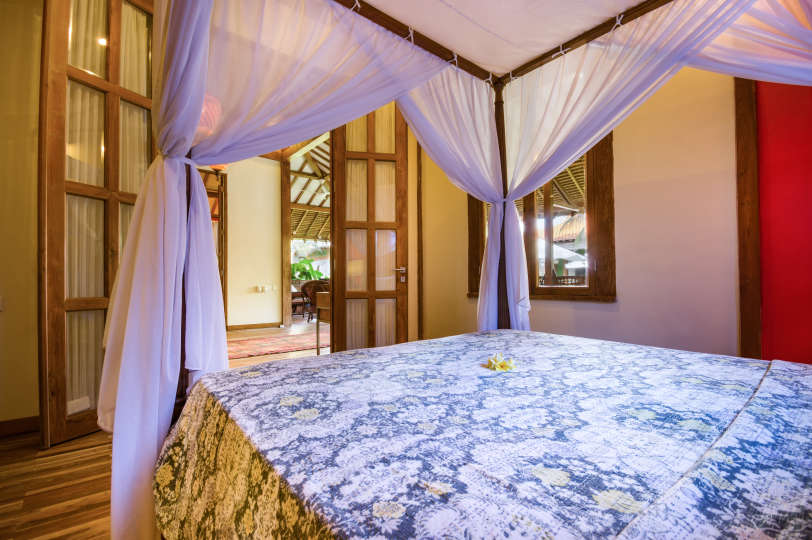 5 Star Villa in Bali, Minutes from the Beach, Bali Villa 2045