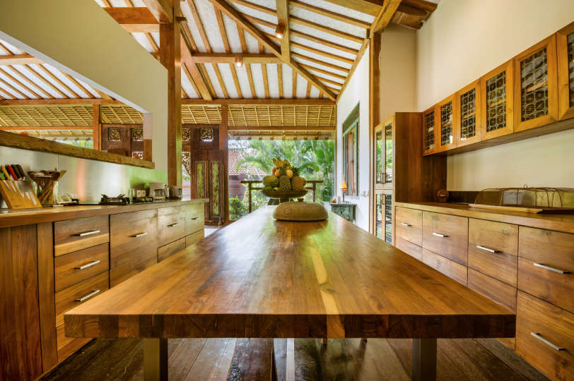 5 Star Villa in Bali, Minutes from the Beach, Bali Villa 2045