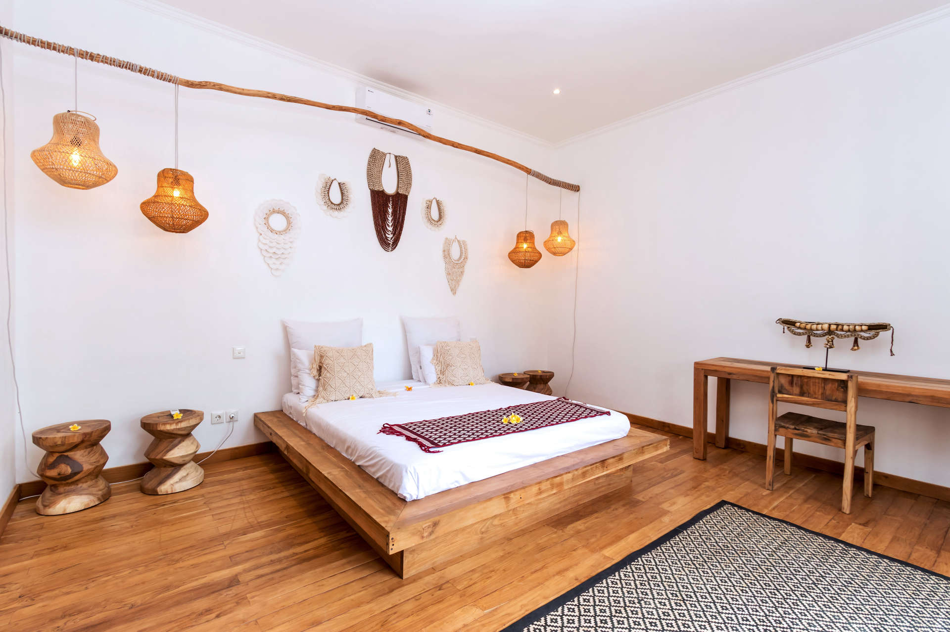 Beautiful 5 Star Holiday Villa in a Prime Location in Seminyak, Villa Bali 2046