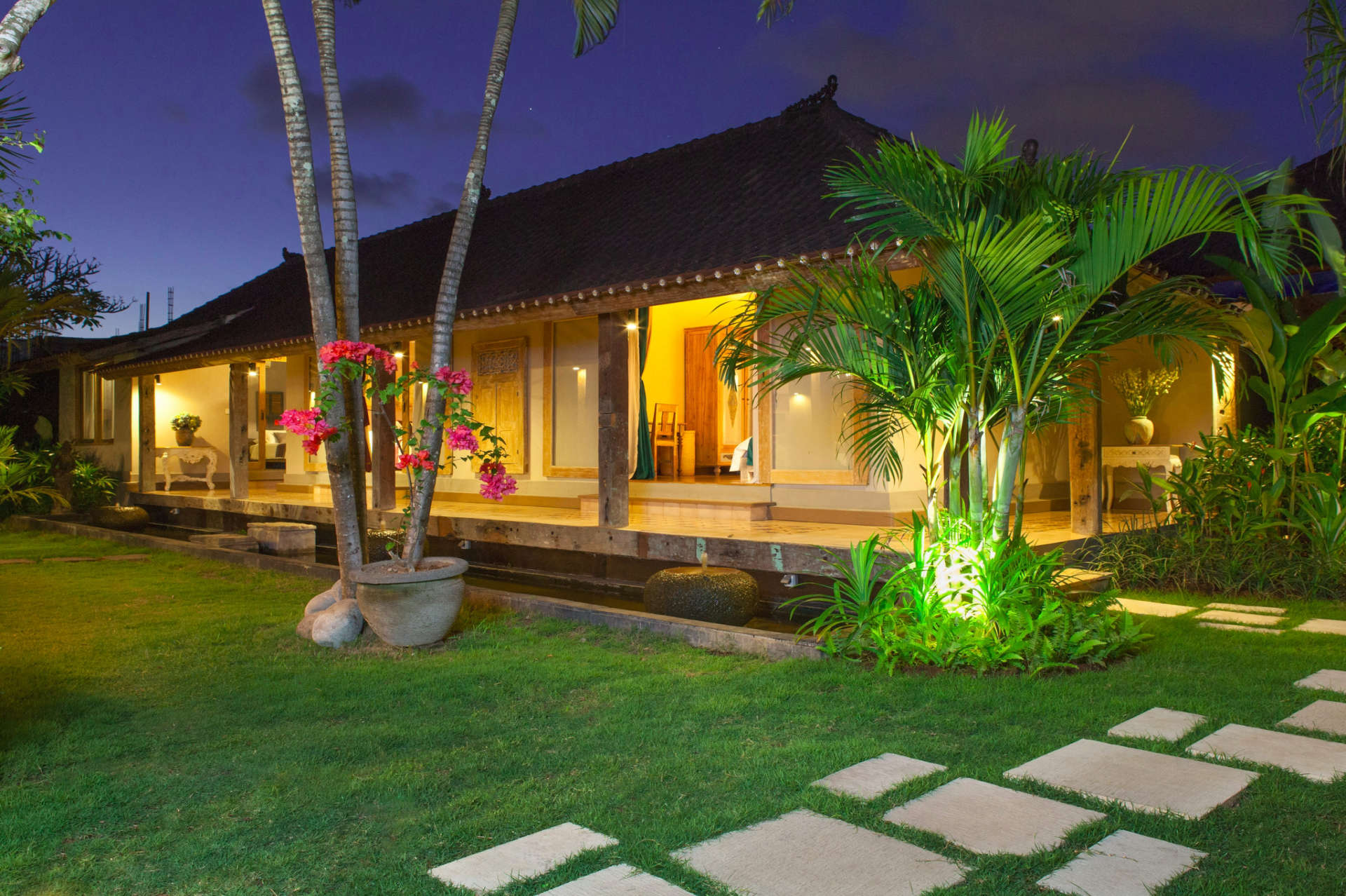 5 Star Villa for Rent in Bali, Bali Villa 2047