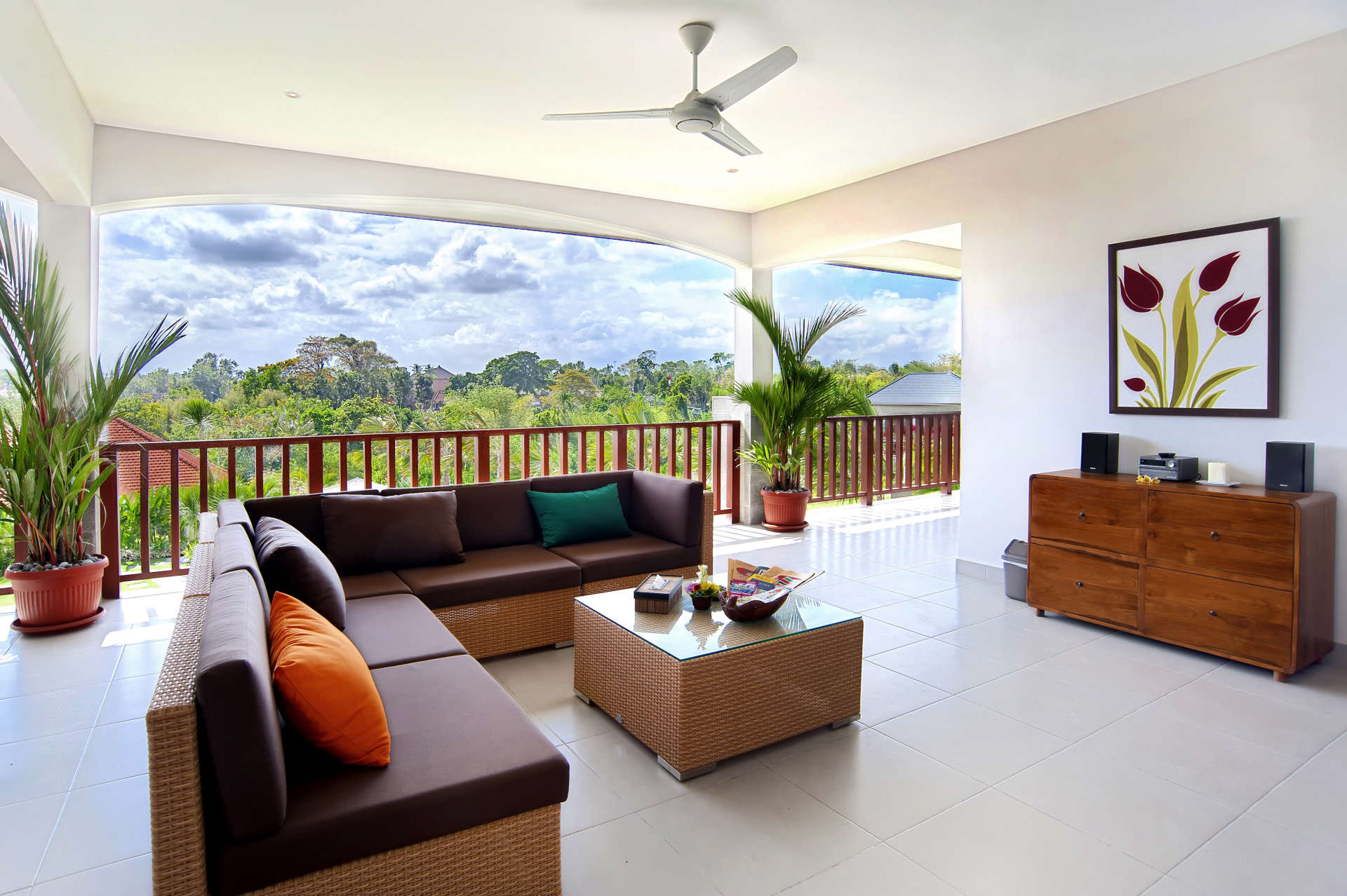 Rent a Luxury Villa in Bali Close to the Beach, Bali Villa 2054