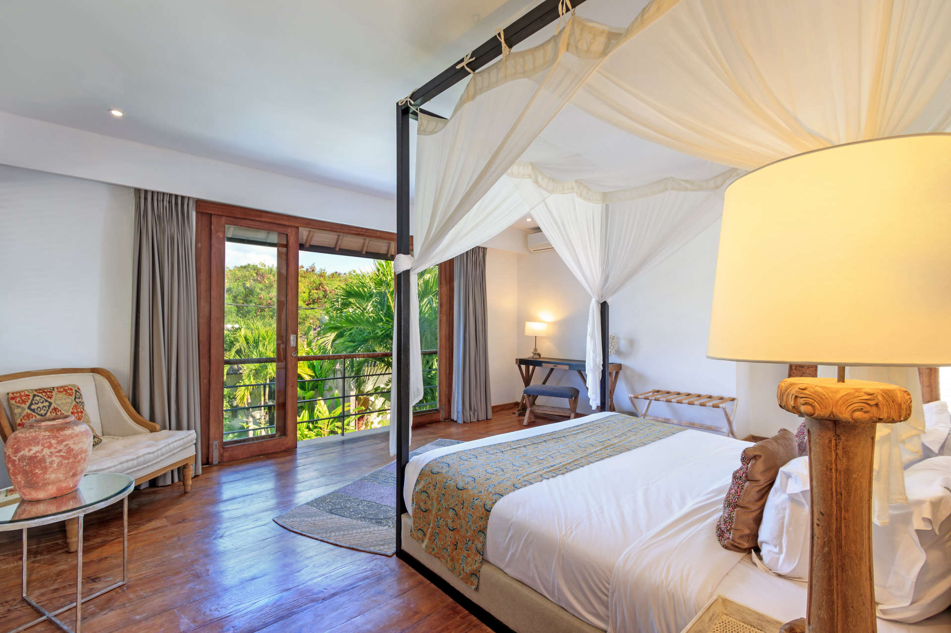Luxury 5 Bedroom Villa with Private Pool, Bali Villa 2055