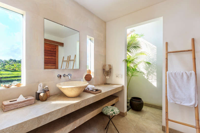 Luxury 5 Bedroom Villa with Private Pool, Bali Villa 2055