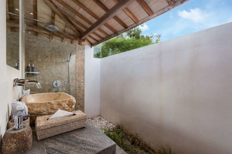 5 Star Villa in Bali, Minutes from the Beach, Bali Villa 2056
